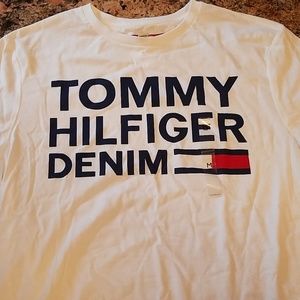 Tommy Hilfiger tshirt